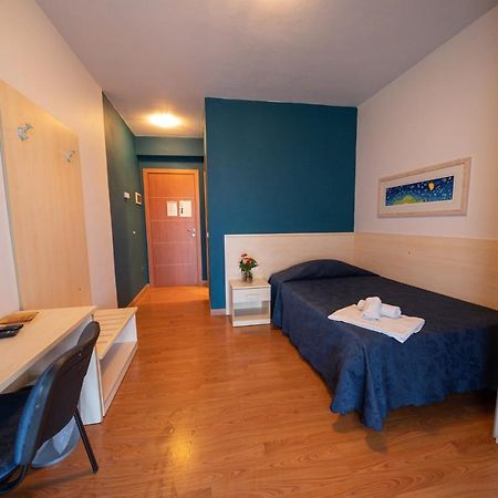 Hotel Break House Ristorante Терануова Брачолини Екстериор снимка