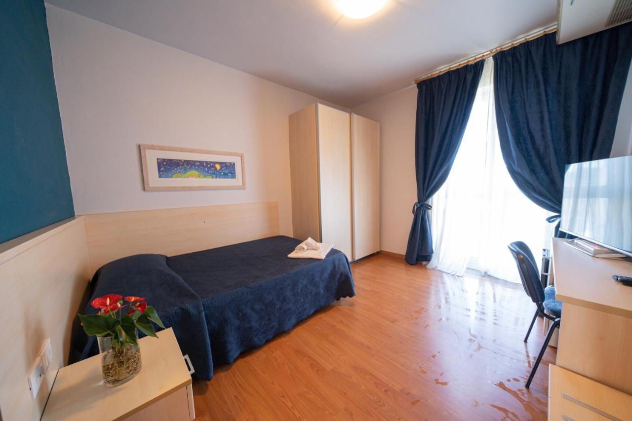 Hotel Break House Ristorante Терануова Брачолини Екстериор снимка