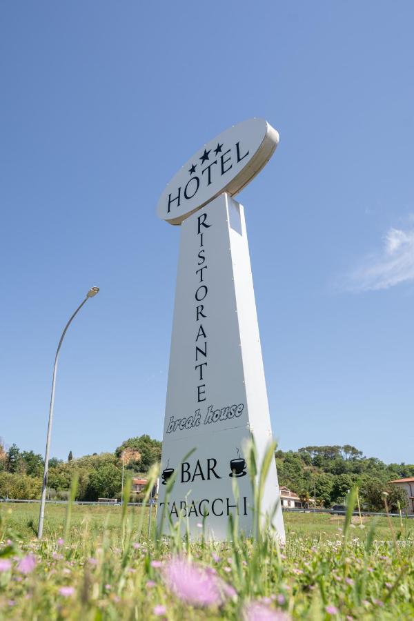Hotel Break House Ristorante Терануова Брачолини Екстериор снимка