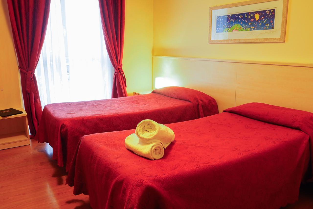 Hotel Break House Ristorante Терануова Брачолини Екстериор снимка