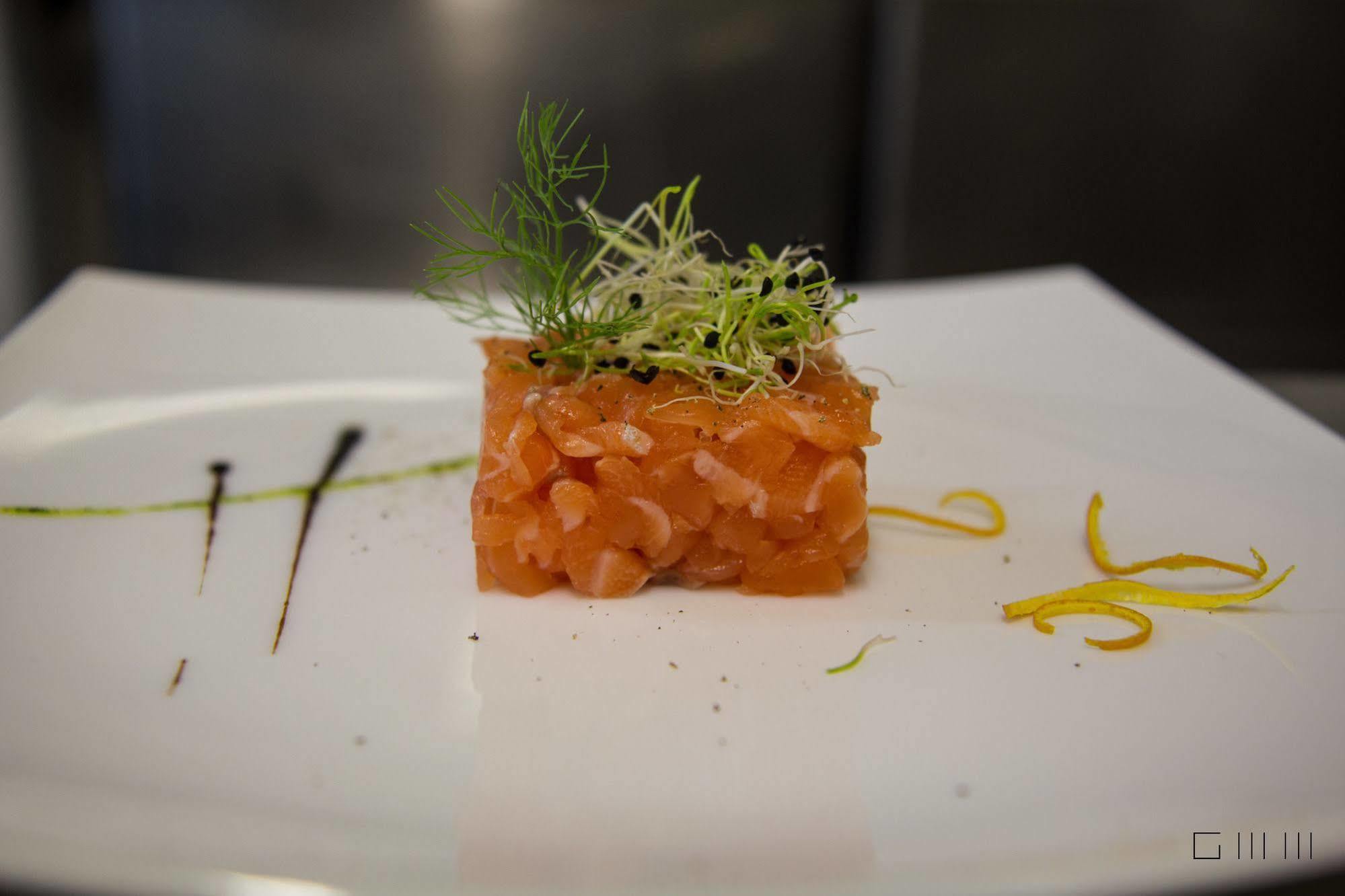 Hotel Break House Ristorante Терануова Брачолини Екстериор снимка