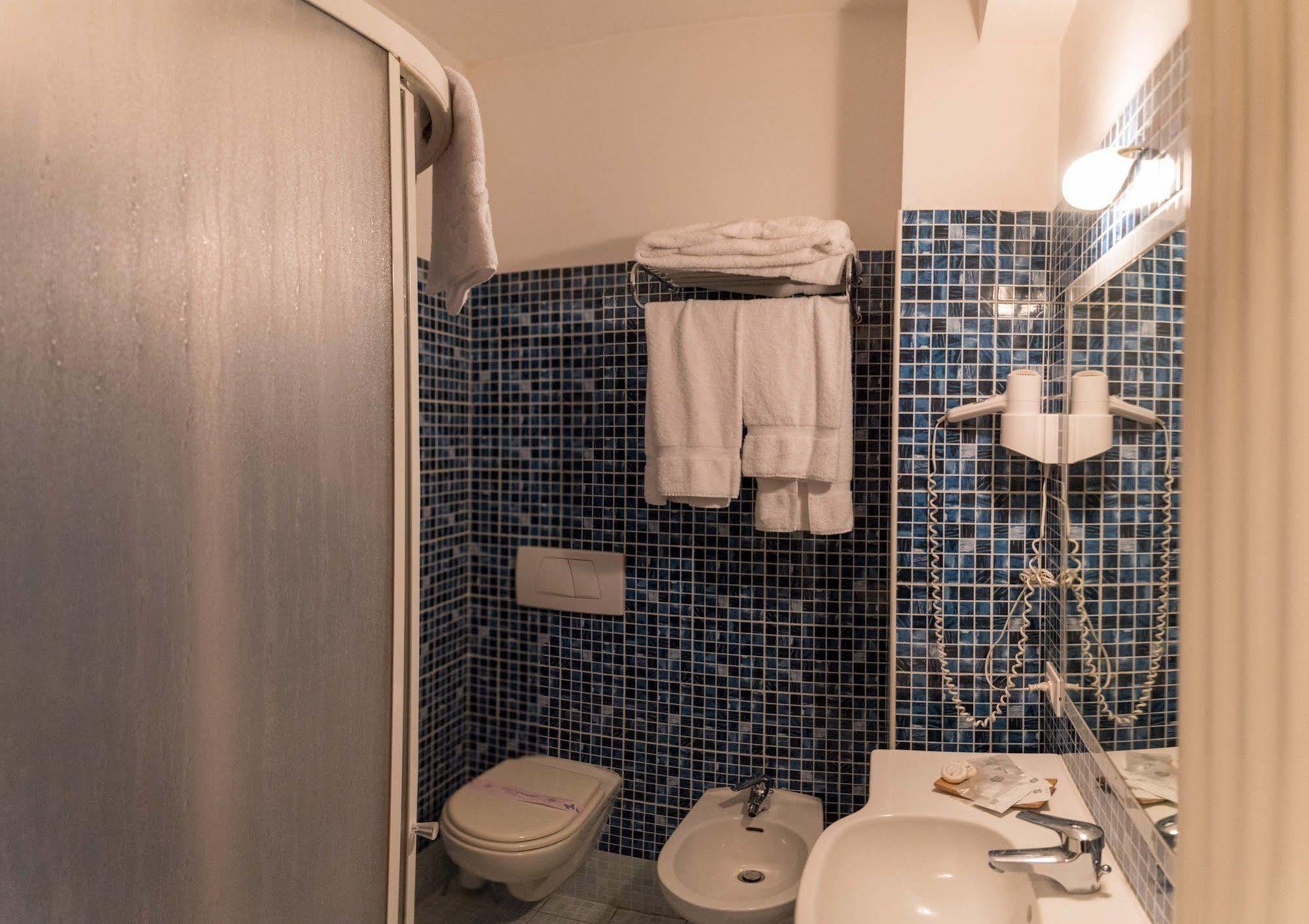 Hotel Break House Ristorante Терануова Брачолини Екстериор снимка